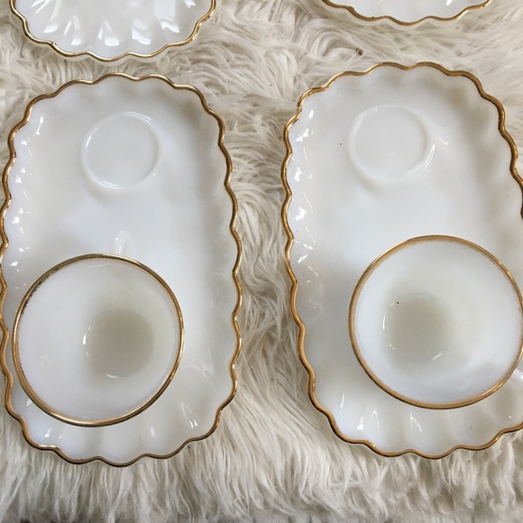 Set 4 night meal plates - Picture 2 of 3